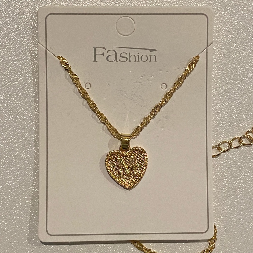 Letter pendent necklace